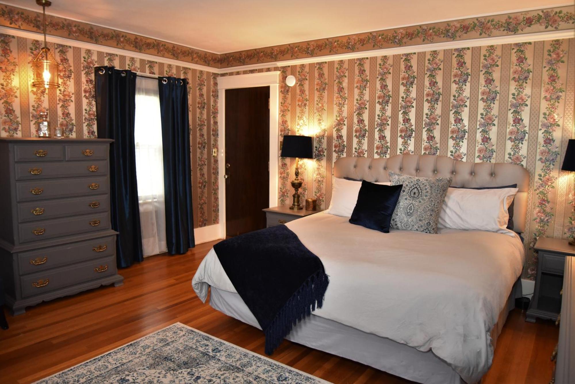 Grand Colonial 2*